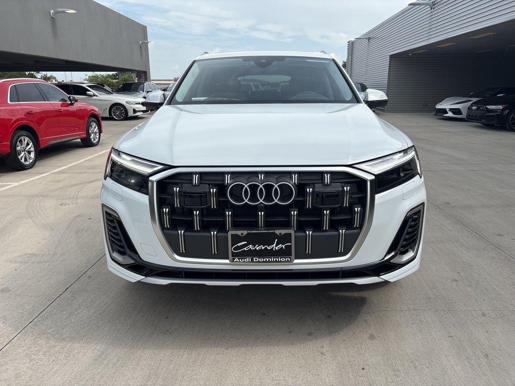 new 2025 Audi Q7 car, priced at $65,029