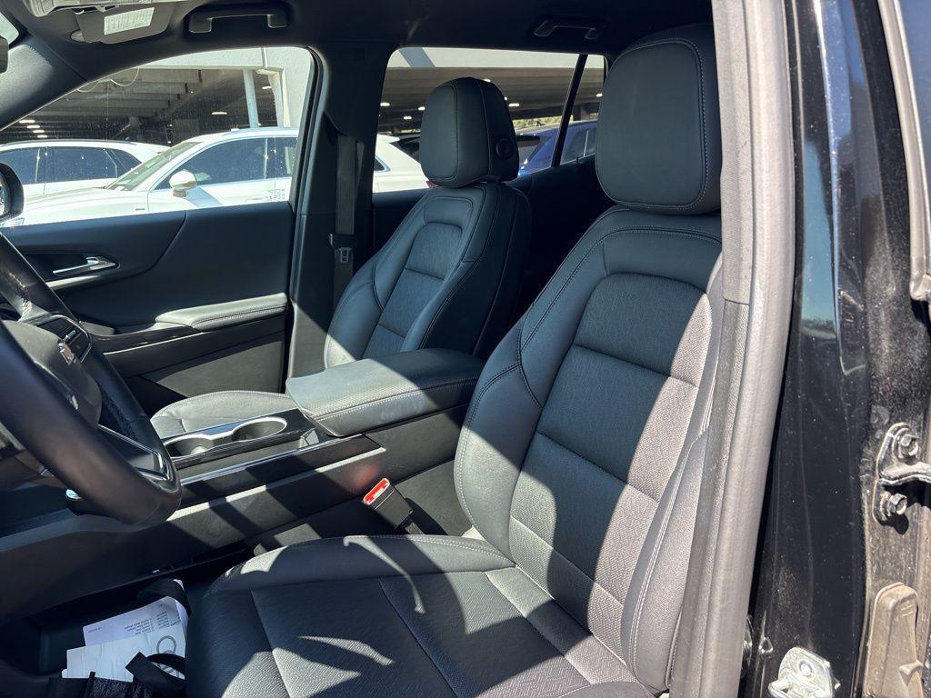 used 2025 Chevrolet Equinox car, priced at $27,991