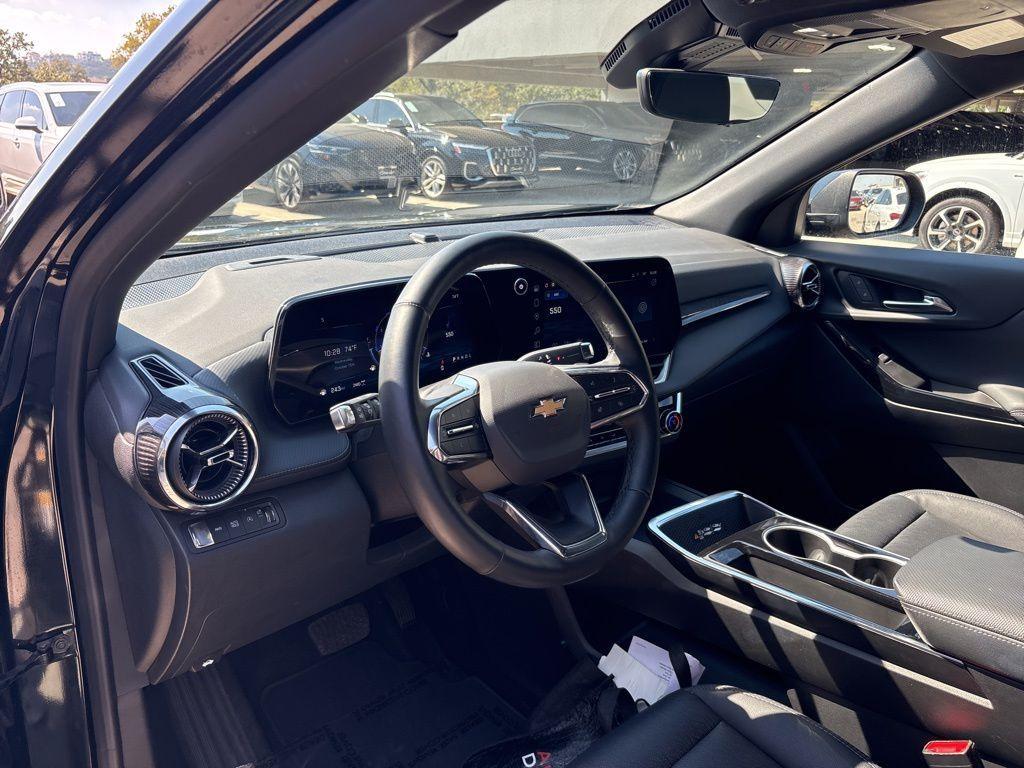 used 2025 Chevrolet Equinox car, priced at $27,991