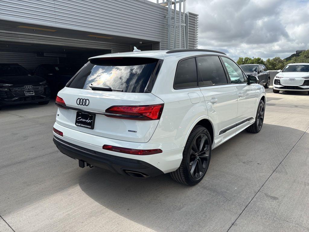 new 2025 Audi Q7 car, priced at $62,860