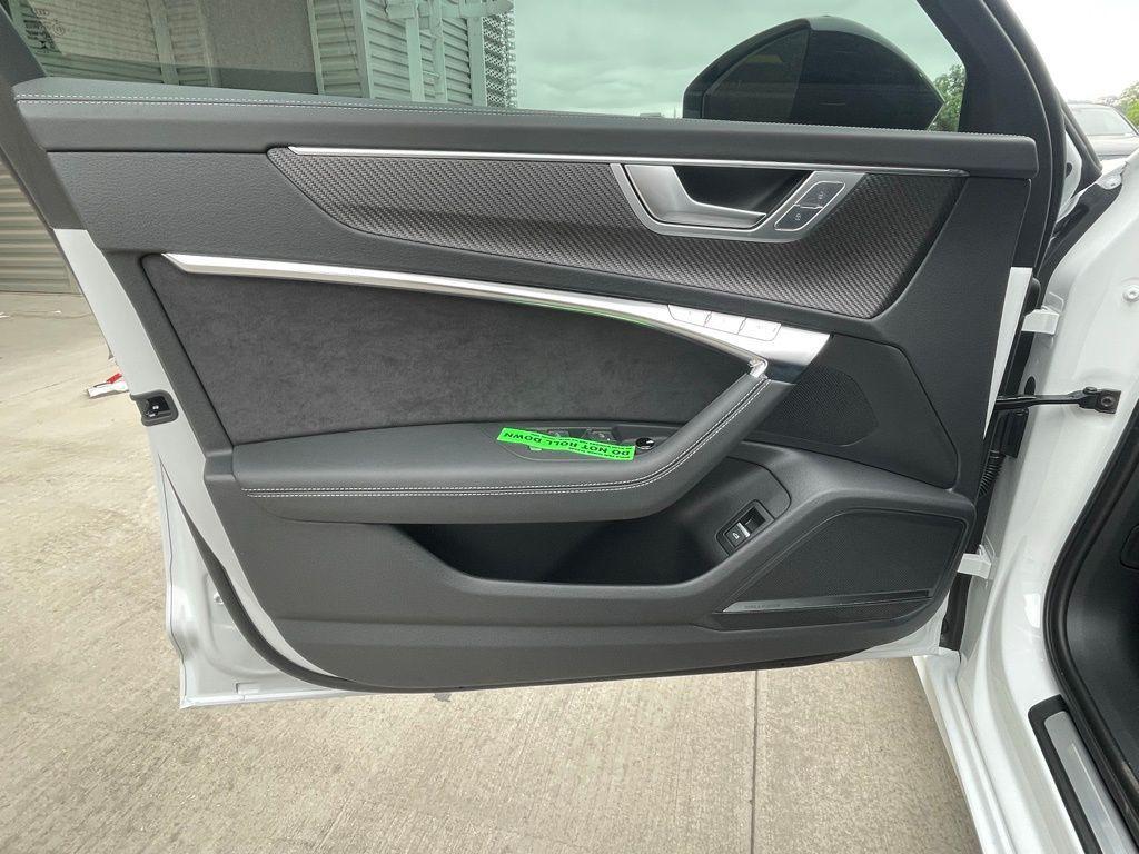 new 2025 Audi S6 car, priced at $84,674