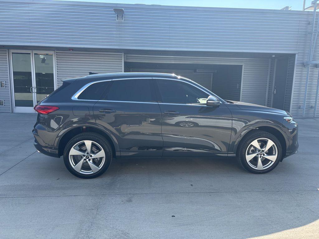 new 2025 Audi Q5 car, priced at $61,390