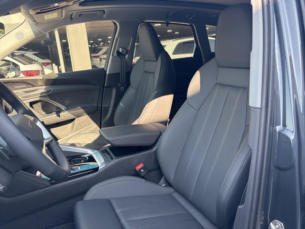 new 2025 Audi Q5 car, priced at $61,390