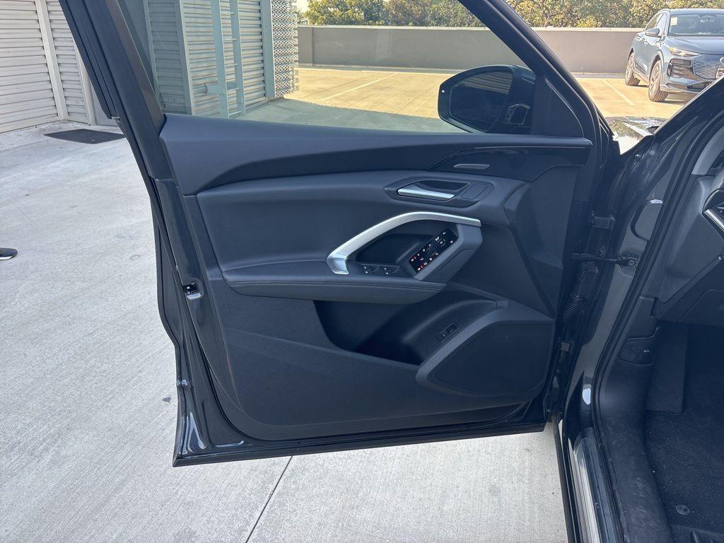 new 2025 Audi Q5 car, priced at $61,390