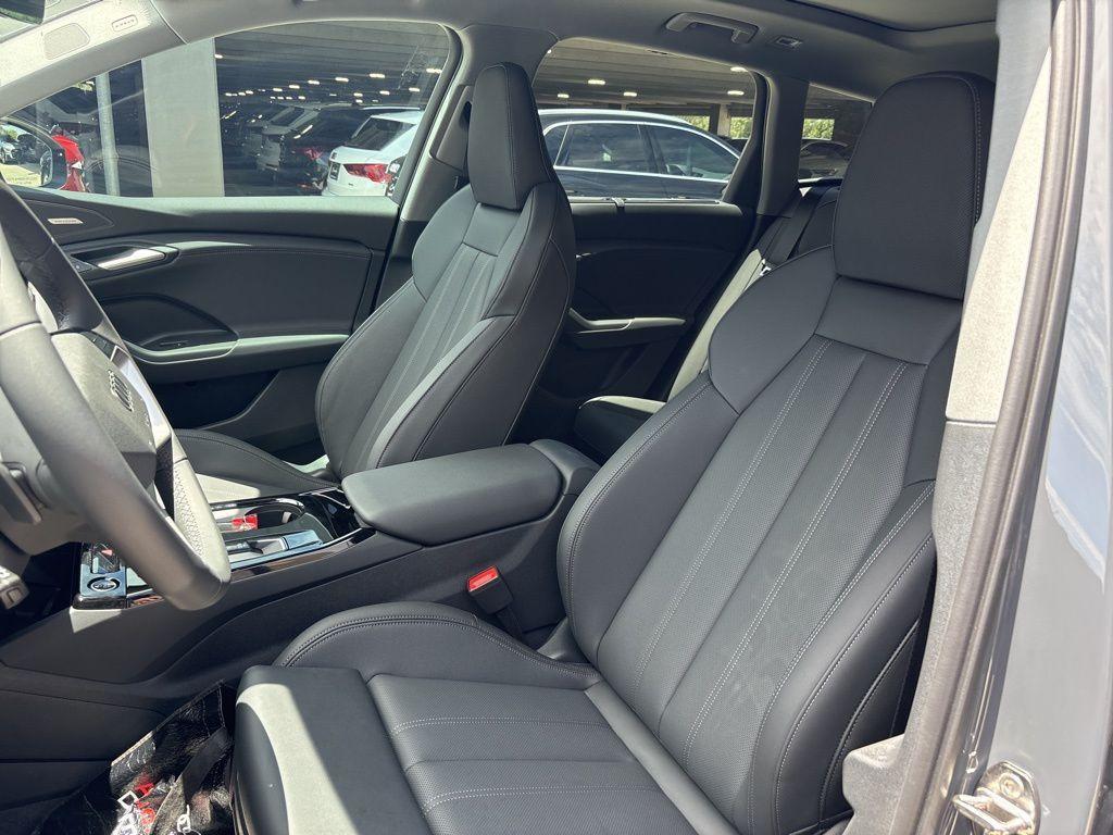 new 2025 Audi Q6 e-tron car, priced at $58,369