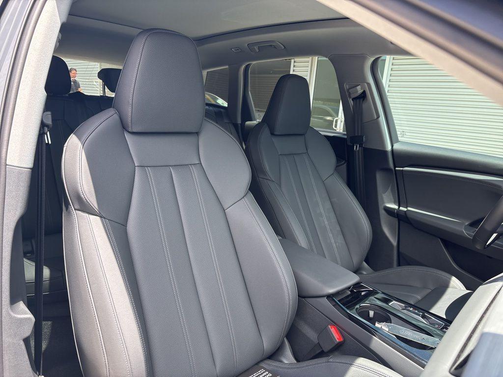 new 2025 Audi Q6 e-tron car, priced at $58,369