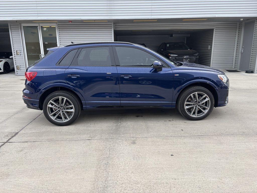 new 2025 Audi Q3 car, priced at $40,577