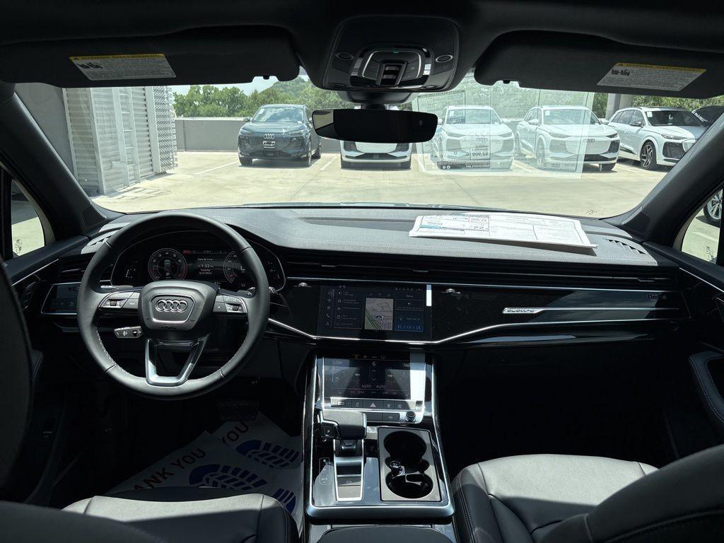 new 2025 Audi Q7 car, priced at $62,070