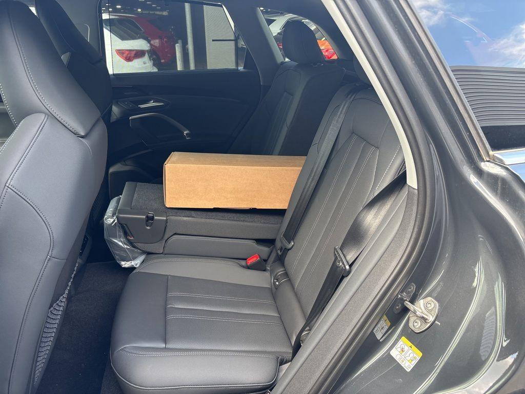 new 2025 Audi Q5 car, priced at $64,850