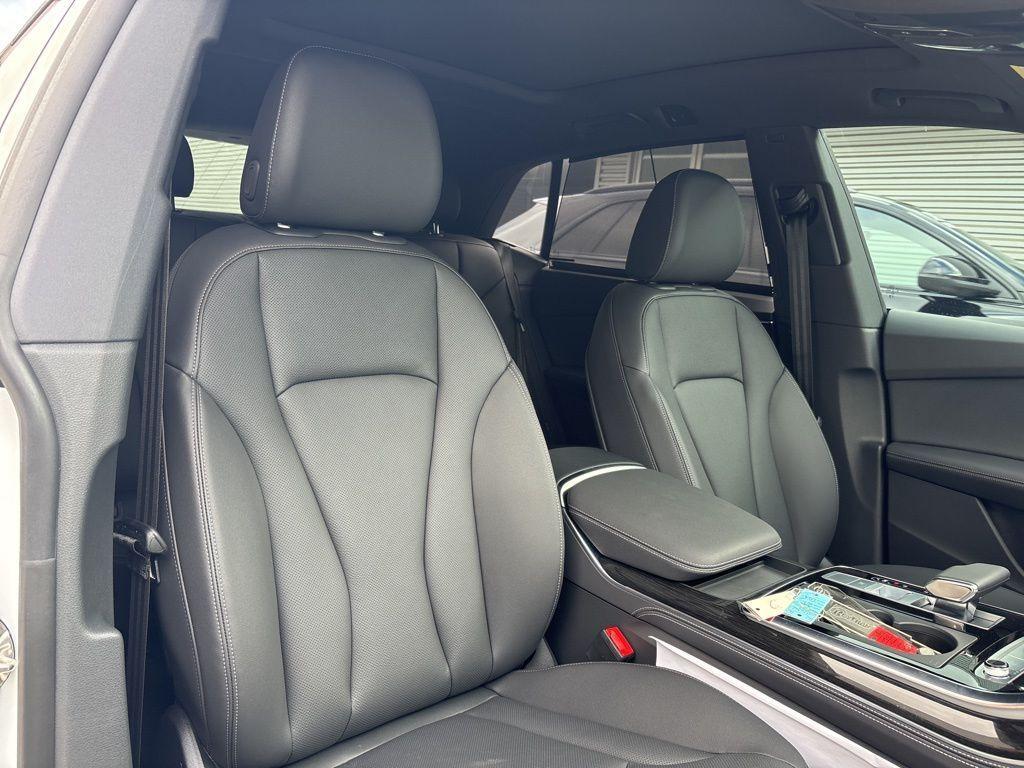 new 2026 Audi Q8 car, priced at $86,300