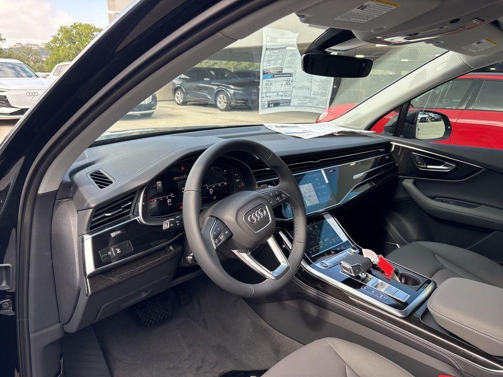new 2025 Audi Q7 car, priced at $64,910