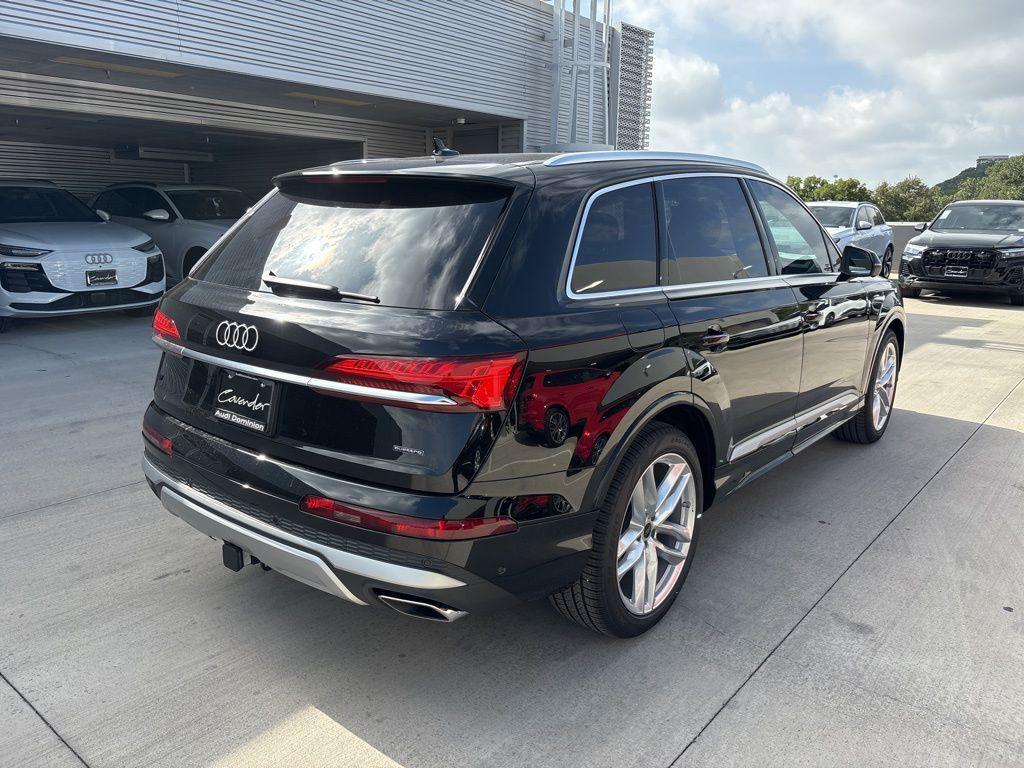 new 2025 Audi Q7 car, priced at $64,910