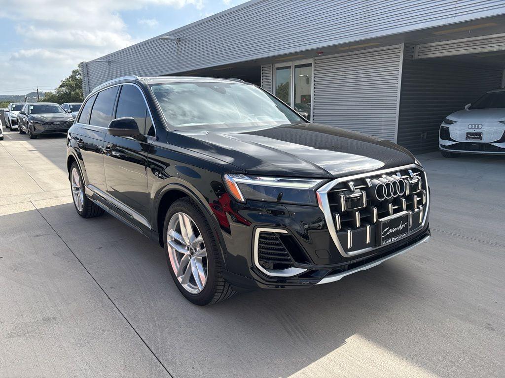new 2025 Audi Q7 car, priced at $64,910