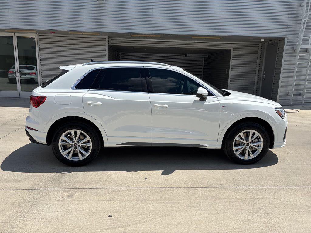 new 2025 Audi Q3 car, priced at $42,215