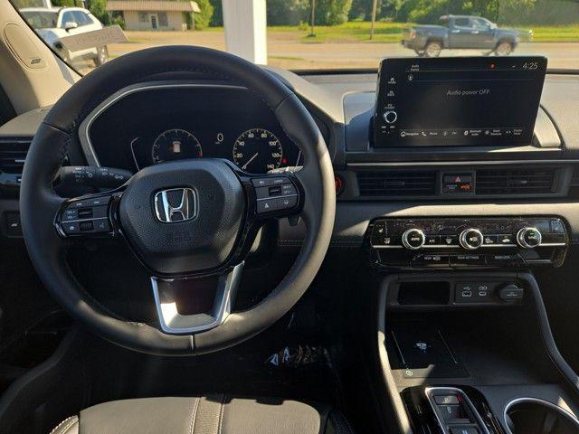 new 2025 Honda Pilot car, priced at $51,050