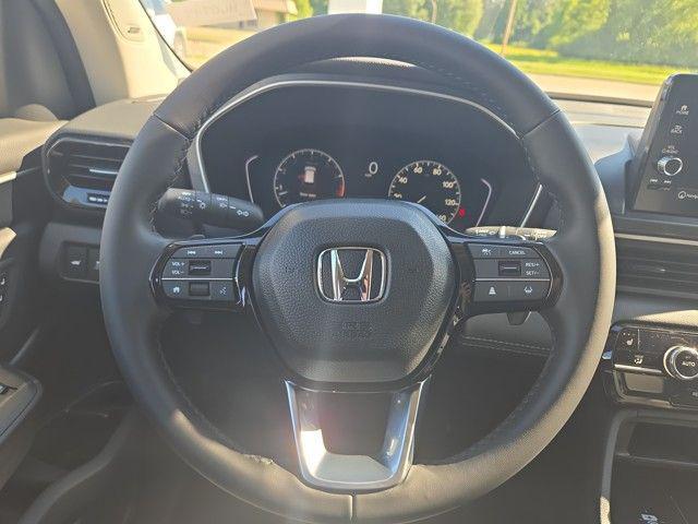 new 2025 Honda Pilot car, priced at $51,050