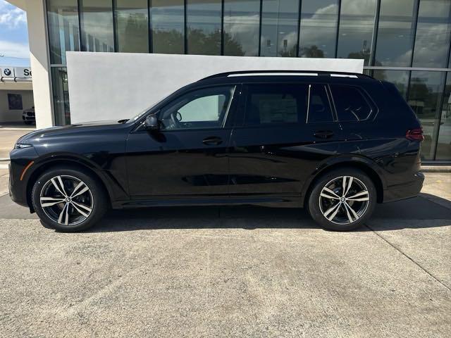 new 2025 BMW X7 car, priced at $98,635