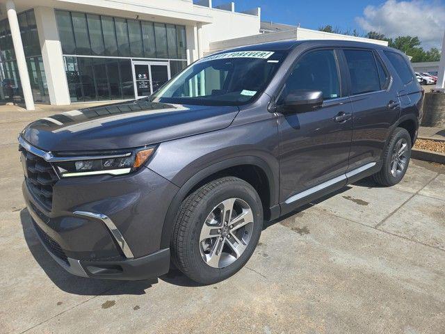new 2025 Honda Pilot car, priced at $47,800