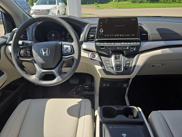 new 2025 Honda Odyssey car, priced at $45,145