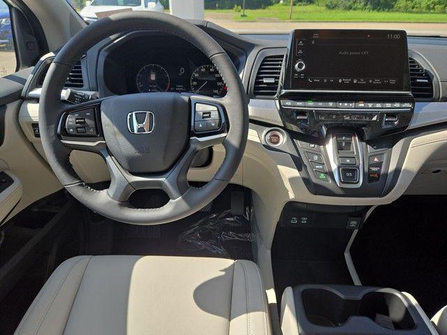 new 2025 Honda Odyssey car, priced at $45,145
