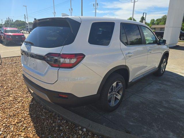 new 2025 Honda Pilot car, priced at $47,505