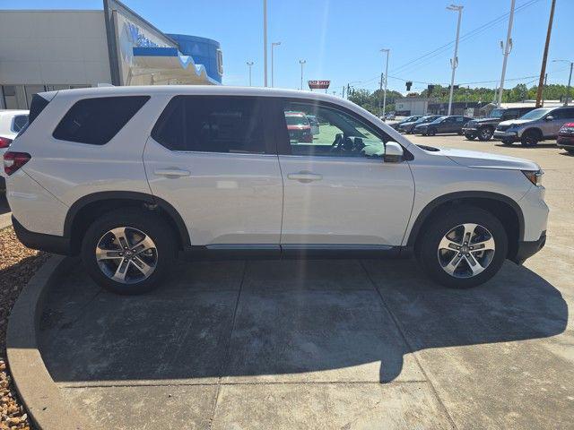 new 2025 Honda Pilot car, priced at $47,505