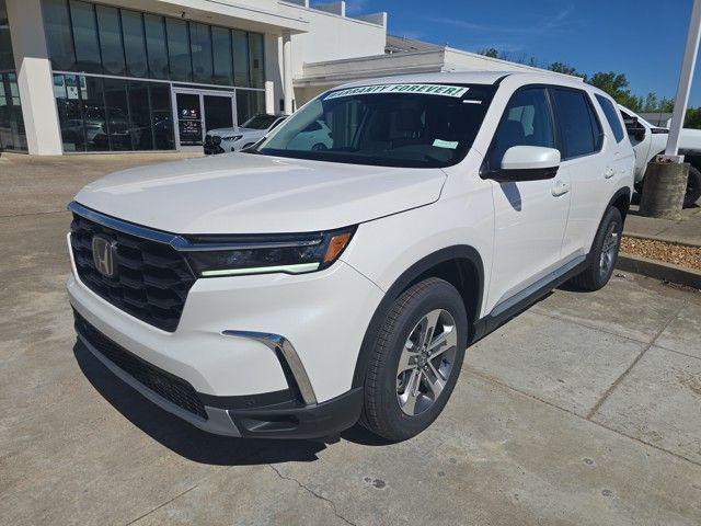 new 2025 Honda Pilot car, priced at $47,505