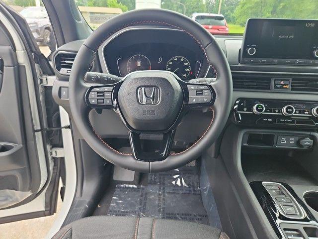 new 2025 Honda Pilot car, priced at $44,205