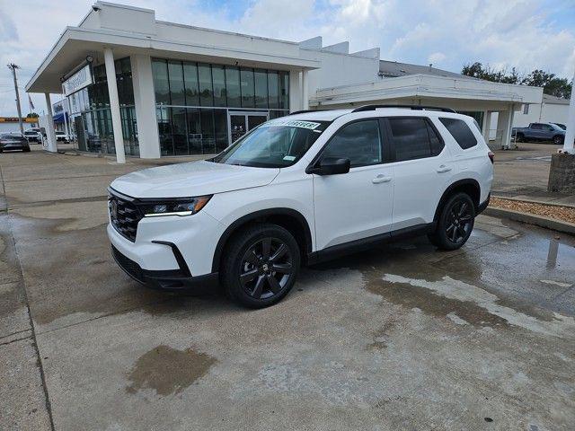 new 2025 Honda Pilot car, priced at $44,205