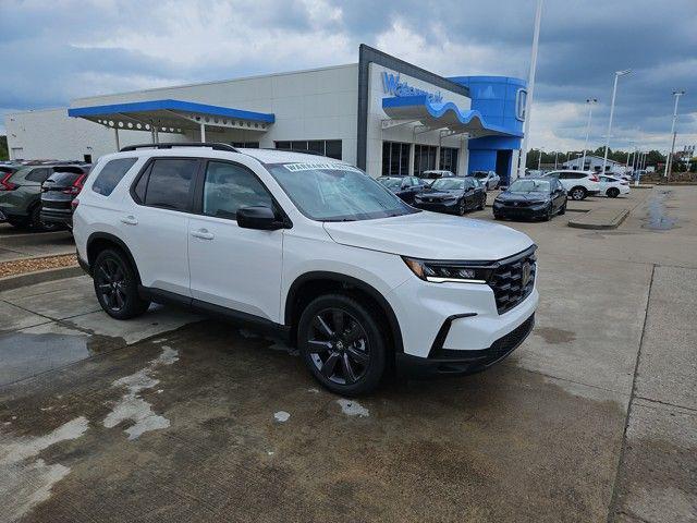 new 2025 Honda Pilot car, priced at $44,205