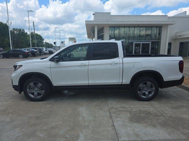 new 2025 Honda Ridgeline car, priced at $47,285