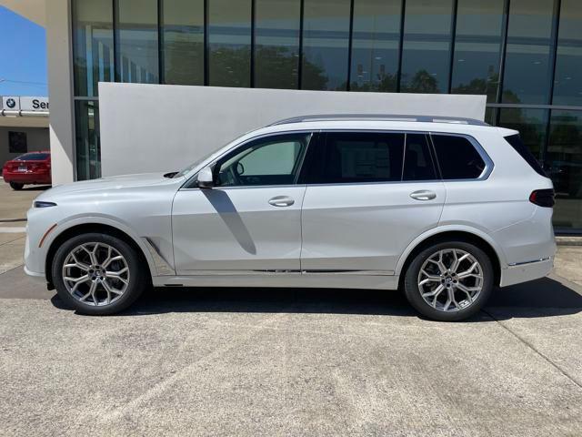 new 2026 BMW X7 car, priced at $91,655