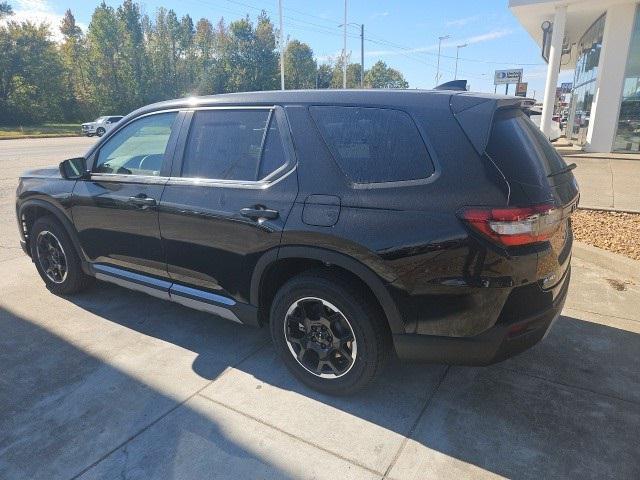 new 2025 Honda Pilot car, priced at $49,195