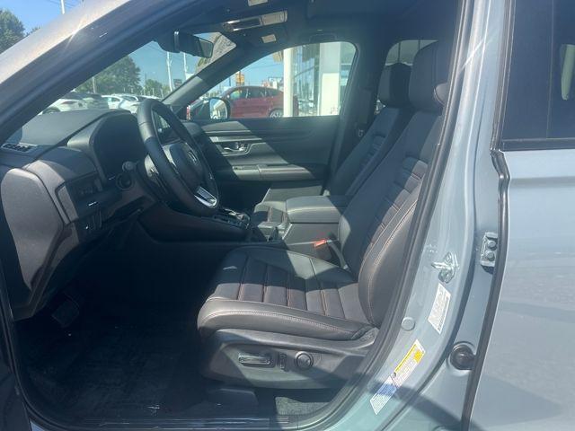 new 2026 Honda CR-V Hybrid car, priced at $42,130