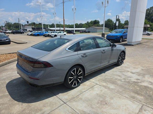 new 2025 Honda Accord Hybrid car, priced at $40,905