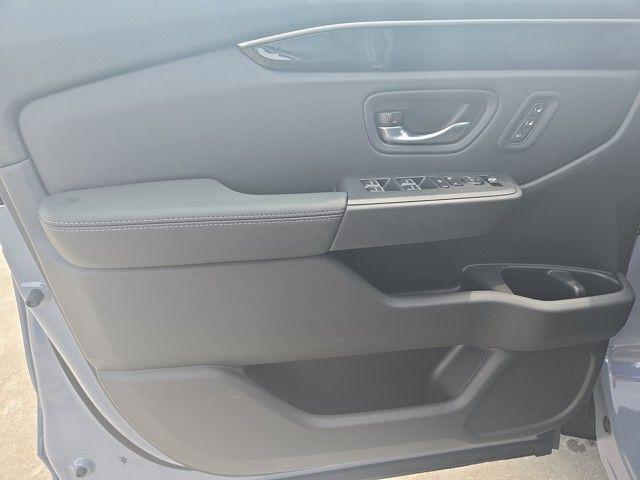 new 2025 Honda Pilot car, priced at $53,405