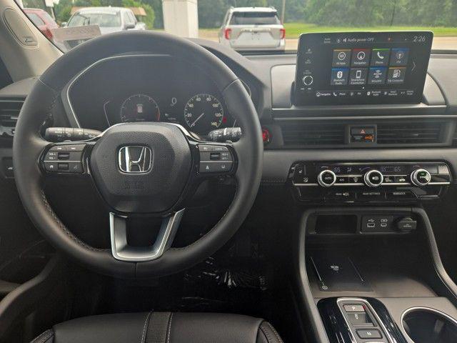 new 2025 Honda Pilot car, priced at $53,405