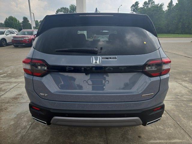 new 2025 Honda Pilot car, priced at $53,405