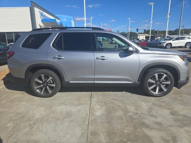 new 2025 Honda Pilot car, priced at $50,995