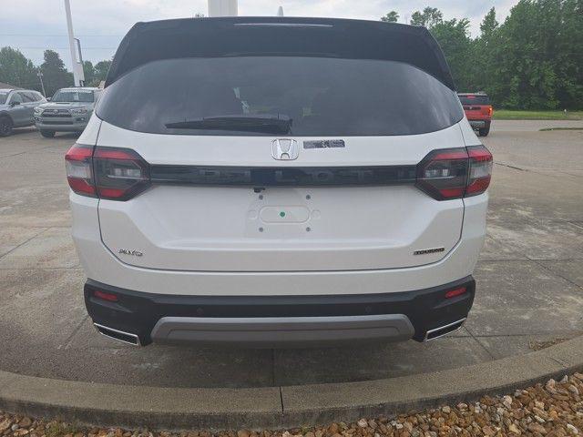 new 2025 Honda Pilot car, priced at $51,505