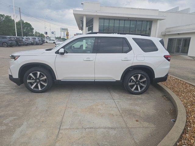 new 2025 Honda Pilot car, priced at $51,505