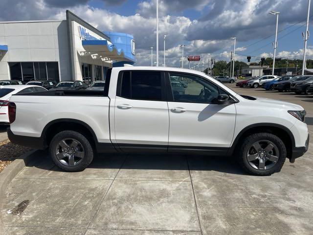 new 2025 Honda Ridgeline car, priced at $47,230