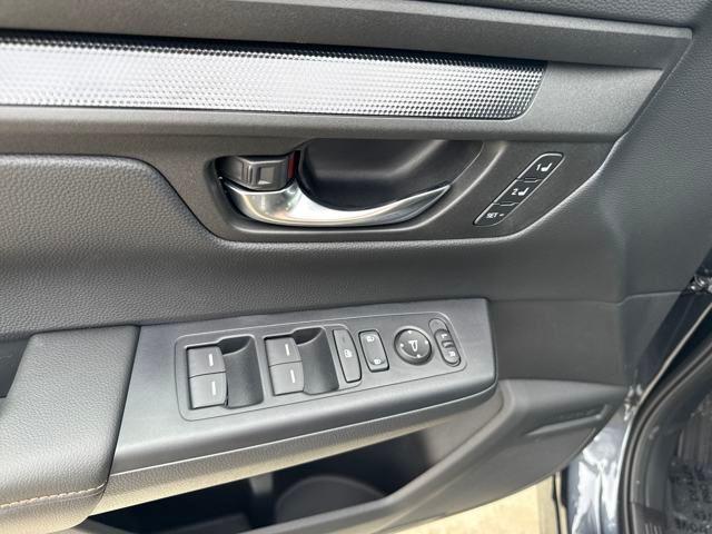 new 2025 Honda CR-V Hybrid car, priced at $40,545