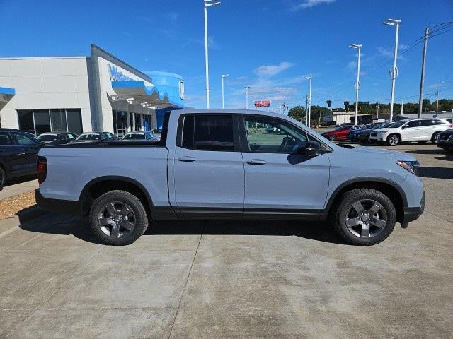 new 2025 Honda Ridgeline car, priced at $47,230