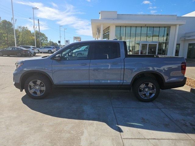 new 2025 Honda Ridgeline car, priced at $47,230