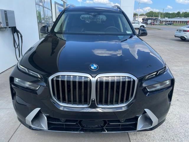 new 2025 BMW X7 car, priced at $93,505