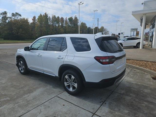 new 2025 Honda Pilot car, priced at $47,450