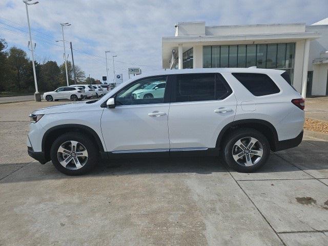 new 2025 Honda Pilot car, priced at $47,450