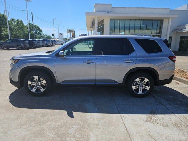 new 2025 Honda Pilot car, priced at $47,800