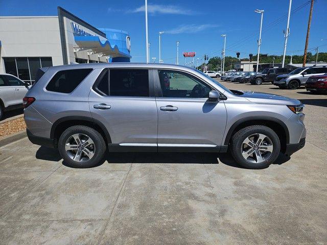 new 2025 Honda Pilot car, priced at $47,800